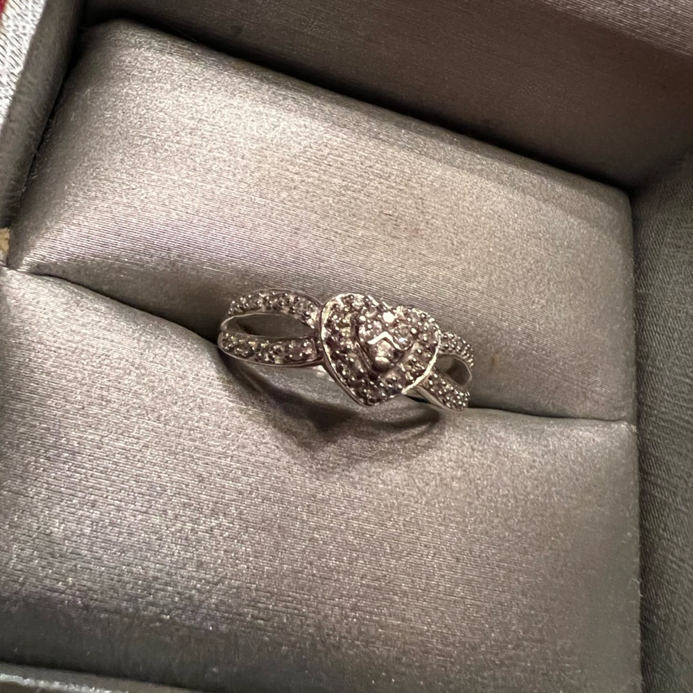 Zales White Gold Heart Diamond Ring